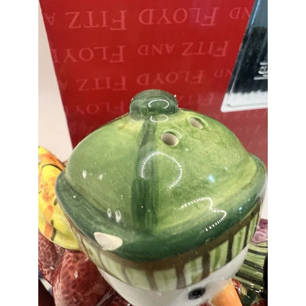 Fitz and Floyd Snow Guys Salt and Pepper Shaker in box one chip holiday xmas